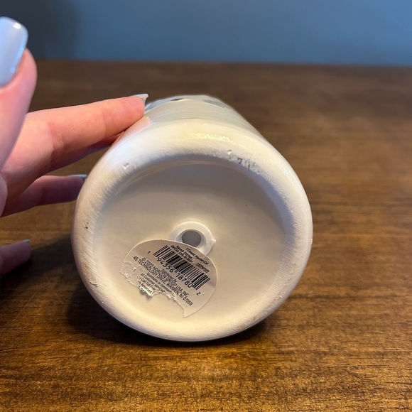 White Cat Face Ceramic Plant Holder - Picture 5 of 7